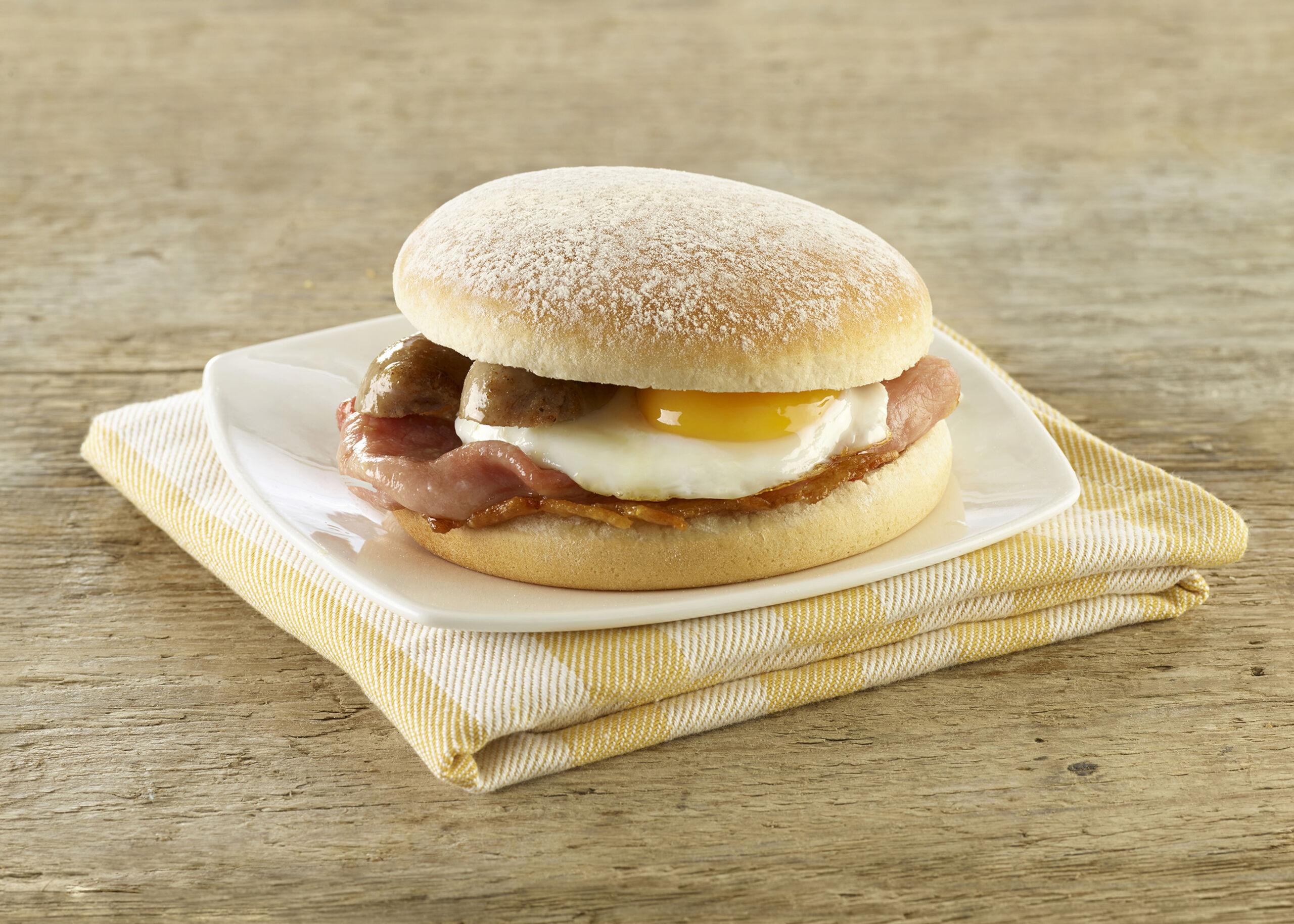 SoftFlouredBap_Breakfast_1_L-Crop